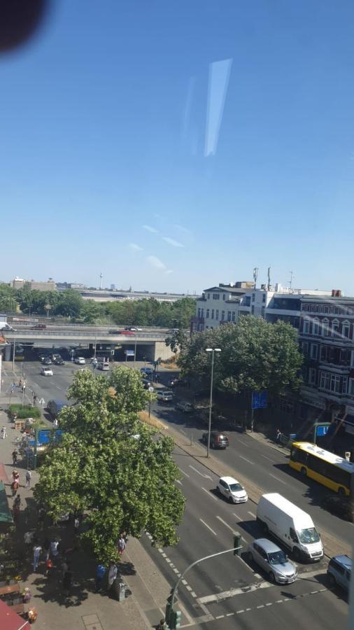 Isas Hostel Берлин Екстериор снимка