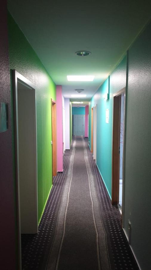 Isas Hostel Берлин Екстериор снимка